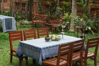 Phor Liang Meun Terracotta Arts Hotels in Chiang Mai