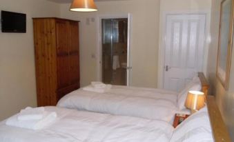 Tithe Barn Bed and Breakfast - Housity
