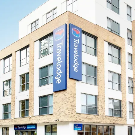 Travelodge London Greenwich High Road Отели рядом с достопримечательностью «Чарлтон»
