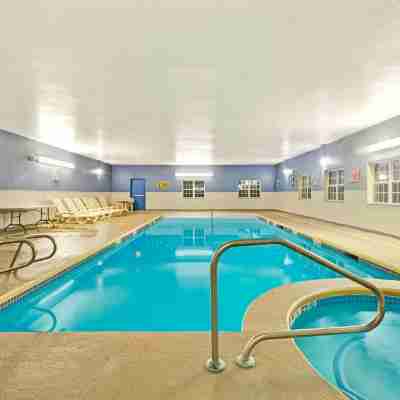Microtel Inn & Suites by Wyndham York Fitness & Recreational Facilities