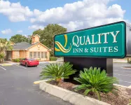 Quality Inn & Suites فنادق في Indian River Estates