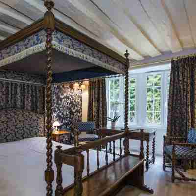 Castel Damandre Rooms