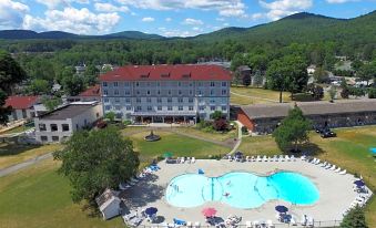Fort William Henry Hotel - Housity