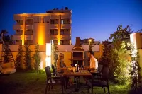 Green Beyza Suites