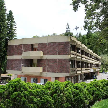 Sun Moon Lake Youth Activity Center Отели рядом с достопримечательностью «Канатная дорога над озером Солнца и луны»