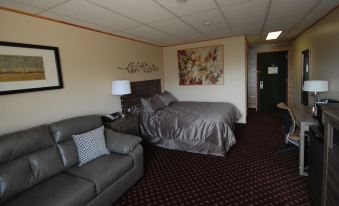 Pinewood Motor Inn