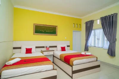 RedDoorz Syariah Near Lapangan Dwiwarna Barabai