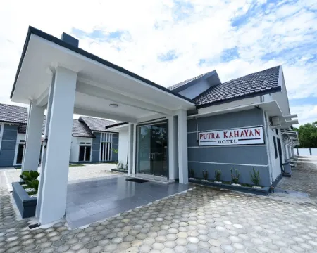 Putra Kahayan Hotel Hotels in Menteng