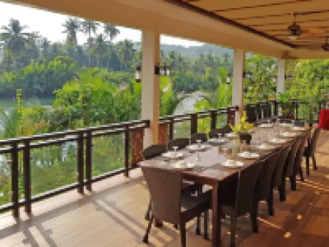 ロボック リバー リゾート ロボックのホテル