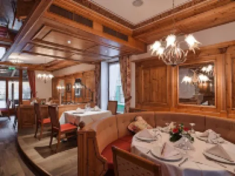 錫吉什瓦拉 Binderbubi 美居水療酒店 斯哥莎拉酒店