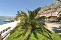 Apartments Marilu Các khách sạn gần Captain Ivan Kotor Boat Tours