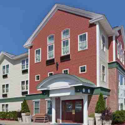 Holiday Inn Express Durham - (Unh) Hotel Exterior