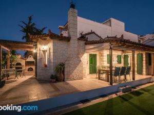 Heraklion Seaside Gem - Olia Private Retreat