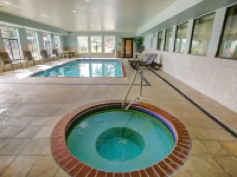 Comfort Suites Hotels in Georgetown