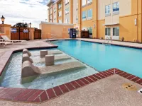 La Quinta Inn & Suites by Wyndham Dallas Love Field - Pools