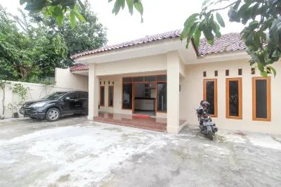 RedDoorz near Balekambang City Park Hotel di Kecamatan Banjarsari