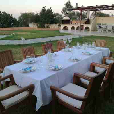 Villa Artemis Dining/Meeting Rooms