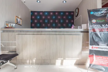 RedDoorz @ Komplek Pontianak Mall Отели в г. Darat Sekip