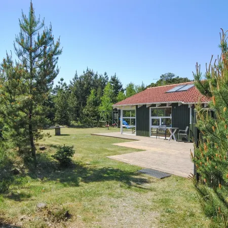 "Heggi" - 900m from the Sea