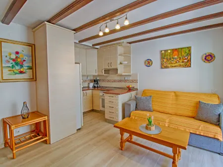 Damara V Отели в г. Кальпе