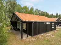 "Bennek" - 200m from the Sea - 4-Star