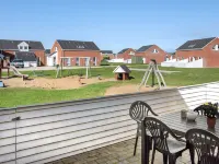"Odger" - 2.3km from the Sea