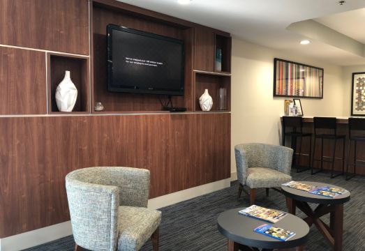 홀리데이 인 익스프레스 & 스위트 프랭클린