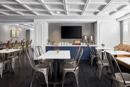 Capitol Hill Hotel Отели рядом с достопримечательностью «Библиотека Фолгер Шекспир»