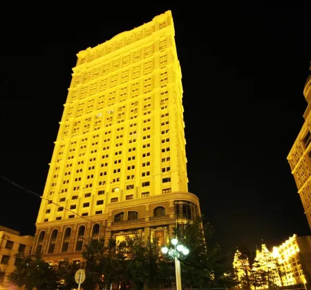 tuyun-hotel Отели рядом с достопримечательностью «Manchuria Boundary Gate»