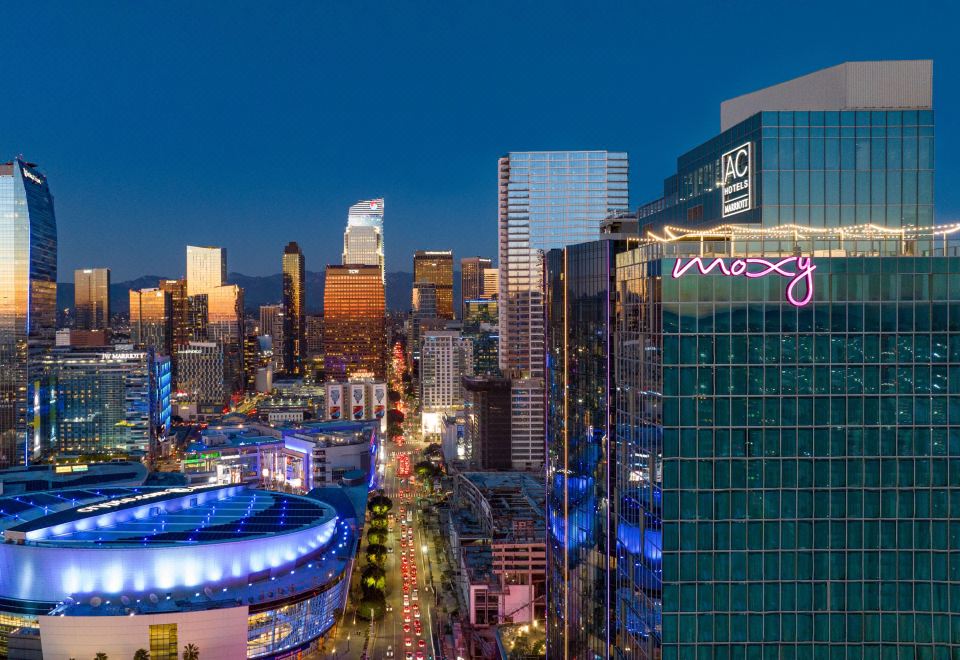 목시 다운타운 로스앤젤레스 직원 친절도 관련 이미지