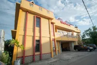 RedDoorz Syariah @ Jalan Gajah Mada Meulaboh Hotel a 