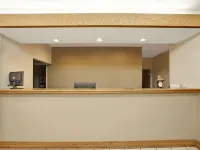 Super 8 by Wyndham Hampshire IL Hotels in Kane County