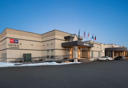 Days Inn by Wyndham Blainville Conference Centre - Housity