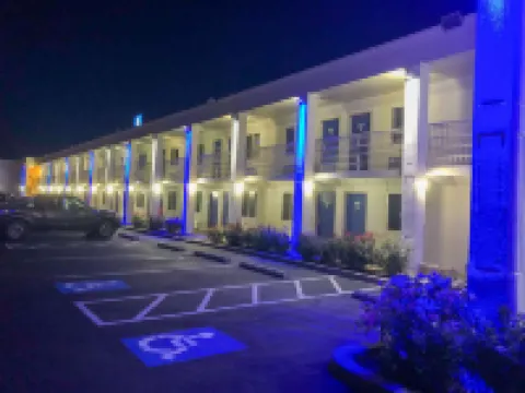 馬丁斯堡6號汽車旅館 伯克利縣酒店