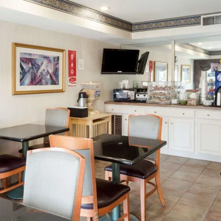 Econo Lodge Hopewell Near Fort Lee I-295