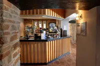 Best Western Plus Lancashire Manor Hotel - bar