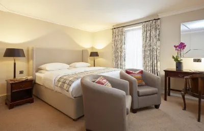The Angel Hotel Các khách sạn ở Llanfoist Fawr