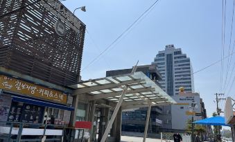 10. 월드 하우스..