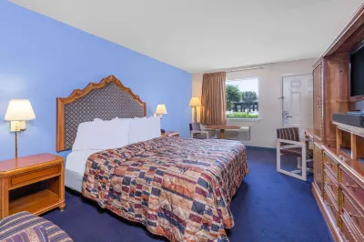 Days Inn by Wyndham San Antonio Hotels in Windcrest
