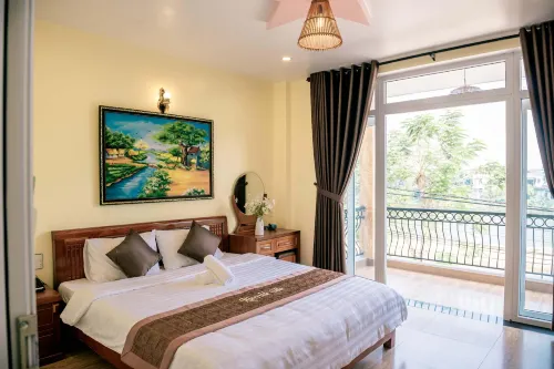 Orchid Riverside Villa Hotel di Thủy Thanh