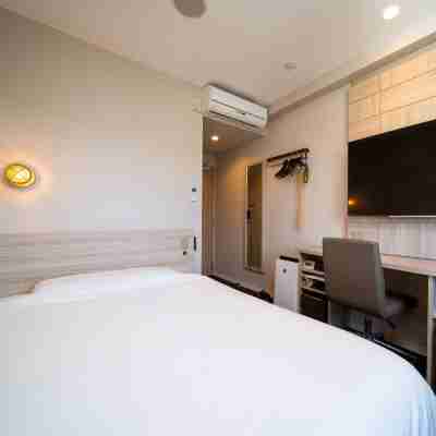 スーパーホテル 長泉・沼津インター Rooms