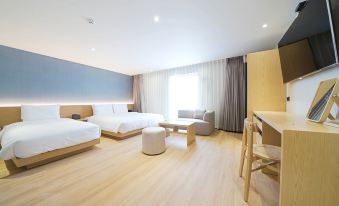 Custom Hotel