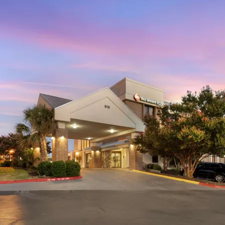 Best Western Plus Austin Central Отели рядом с достопримечательностью «Гора Боннел»