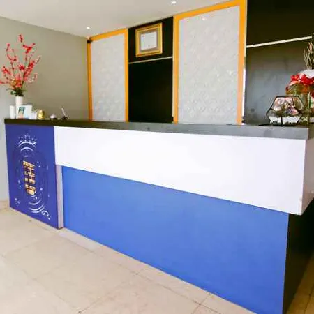 Budget Hotel by the Harbour