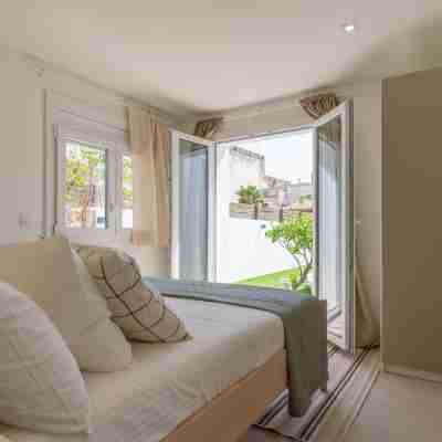 Rita Rooms