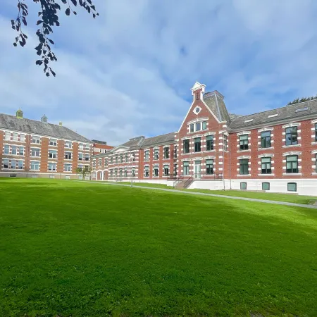 Charming 4-Bedroom Apartment in Central Stavanger