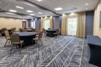 Hampton Inn & Suites Greensboro/Coliseum Area - 2-Star