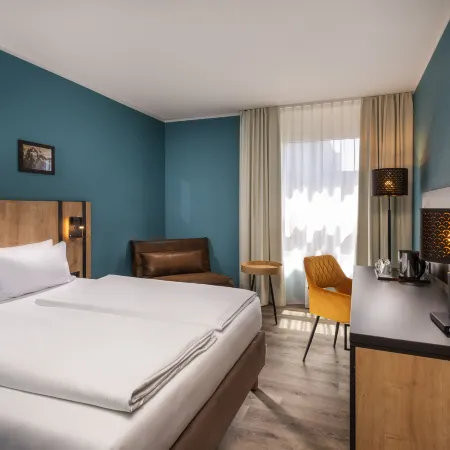 Mercure Hotel Muenchen Neuperlach Sued Отели рядом с достопримечательностью «Станция метро Quiddestr.»
