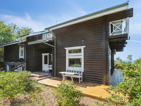 "Heli" - 200m from the Sea