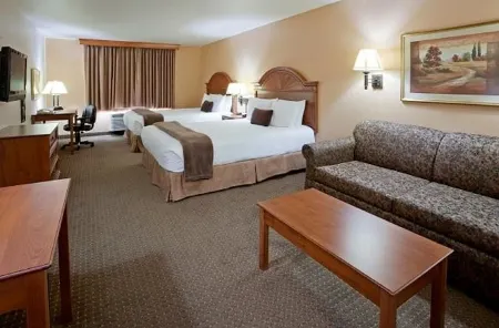 Expressway Suites Fargo
